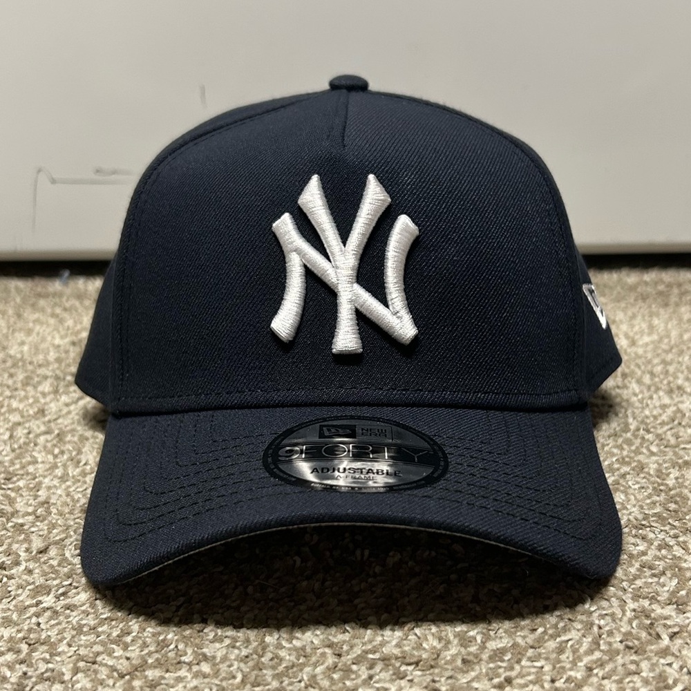 New York Yankees New Era 9FOURTY Snapback MLB Hat